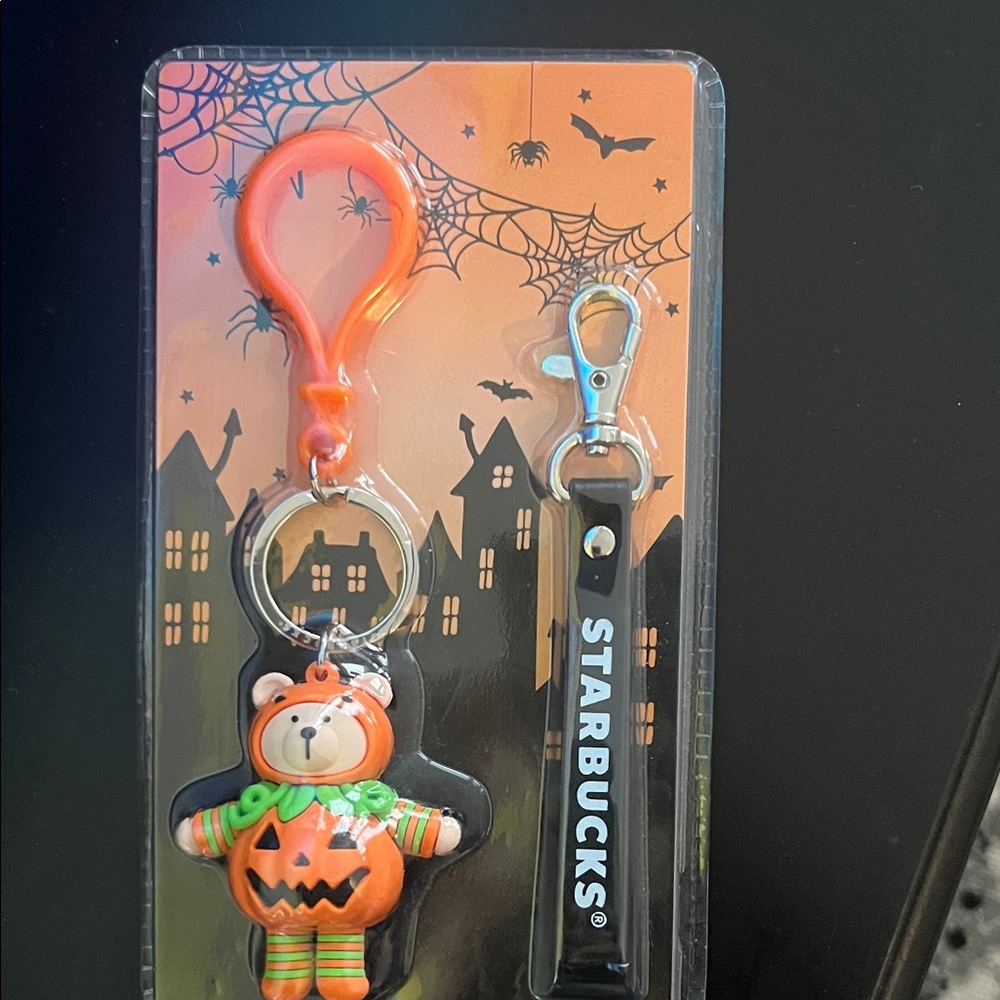 Starbucks limited edition Korea Halloween Pumpkin Bear Keychain with Orange Clip